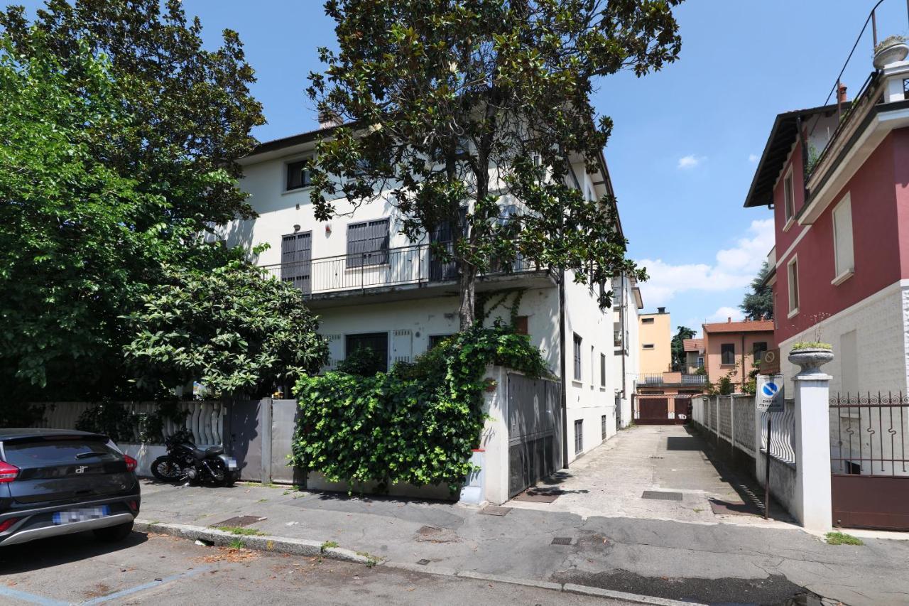 Apartamento Primopiano - Euclide Milán Exterior foto